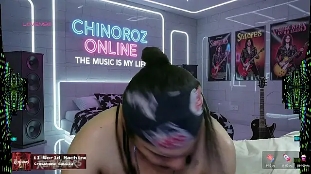 Snapshot of chino_roz chatting on October 18, 2025, 12:56 am chino roz online show from October 18, 2025, 12:56 am