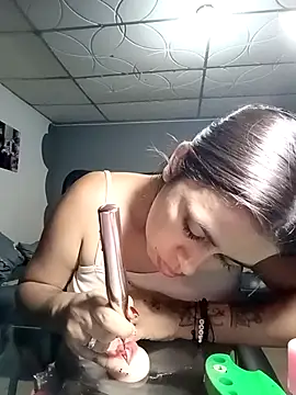 Latina sexy1 online show from April 18, 2026, 11:16 pm