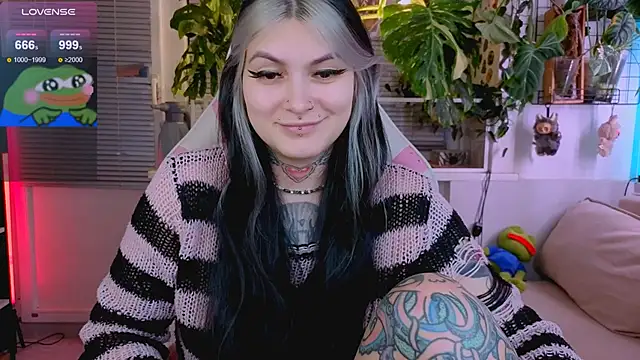 Snapshot of jelya_sg chatting on November 29, 2025, 12:27 pm jelya sg online show from November 29, 2025, 12:27 pm