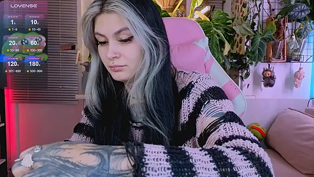 Snapshot of jelya_sg chatting on December 2, 2025, 3:14 pm jelya sg online show from December 2, 2025, 3:14 pm