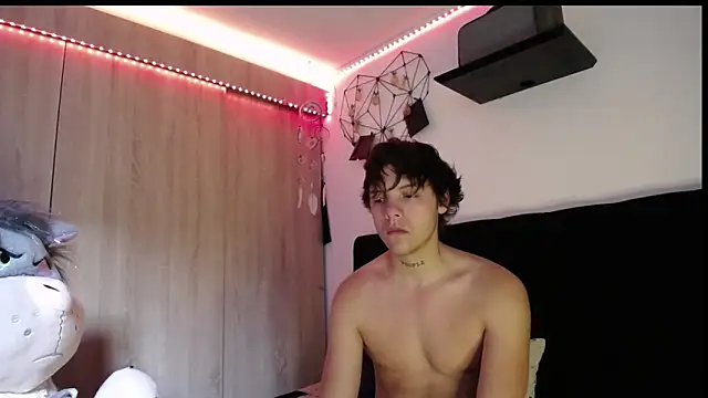 Santiago kiler online show from February 2, 2026, 12:04 pm