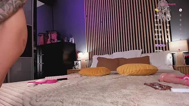 WILD-ANGEL777 online show from April 9, 2026, 7:03 am