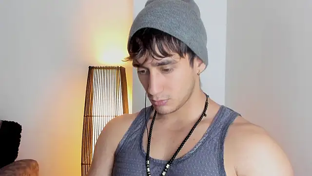 AlexRivera6 online show from November 20, 2025, 7:14 pm