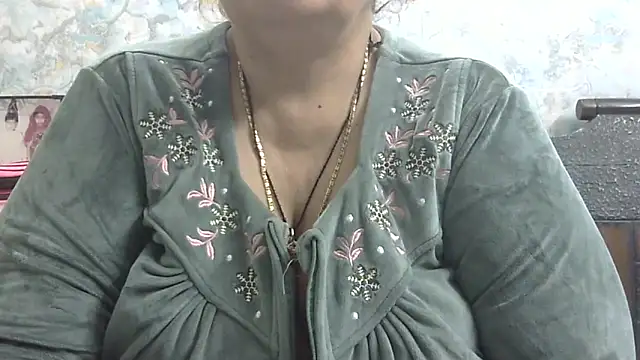 Snapshot of Kavya_XX chatting on November 7, 2025, 12:15 am Kavya XX online show from November 7, 2025, 12:15 am