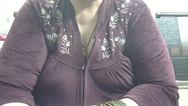 Snapshot of Kavya_XX chatting on November 13, 2025, 4:11 pm Kavya XX online show from November 13, 2025, 4:11 pm