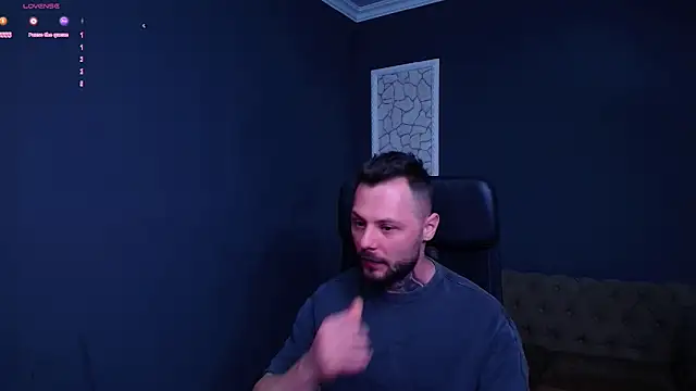 Snapshot of BrianHunts chatting on October 26, 2025, 5:41 am BrianHunts online show from October 26, 2025, 5:41 am