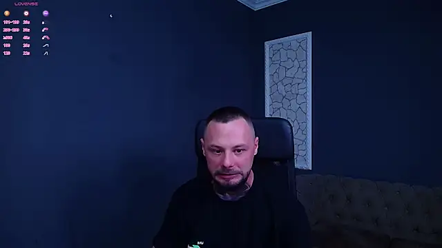 Snapshot of BrianHunts chatting on November 21, 2025, 5:50 am BrianHunts online show from November 21, 2025, 5:50 am