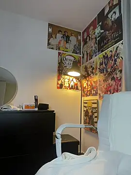 xSelena online show from March 16, 2025, 11:15 pm