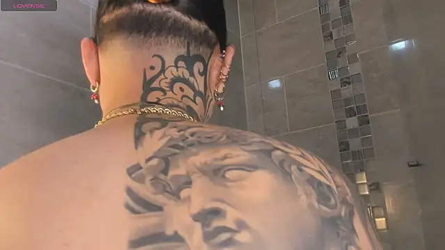 ohyesly  online show from March 8, 2026, 8:17 am