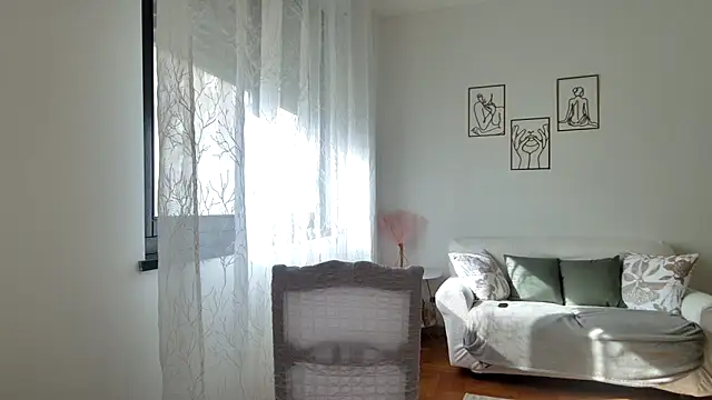 Daleliana online show from February 13, 2026, 10:04 am