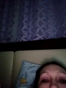 LeilaSaint online show from April 19, 2026, 3:57 pm