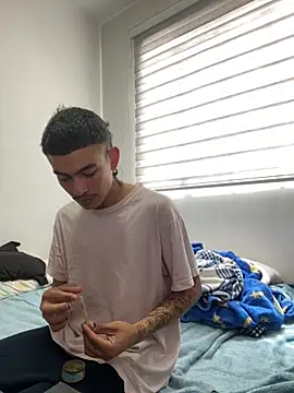 Snapshot of sorry-mom69 chatting on November 16, 2025, 5:28 pm sorry-mom69 online show from November 16, 2025, 5:28 pm