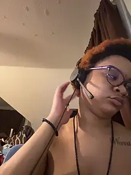 nickytheehawtie online show from March 5, 2026, 2:19 am