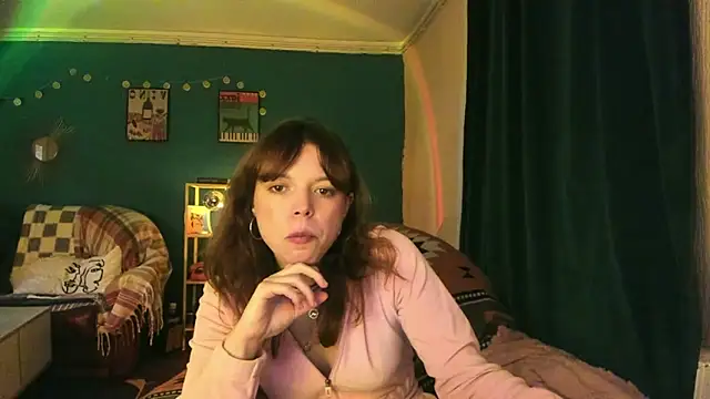 Snapshot of ClancyMorissey chatting on November 26, 2025, 7:14 pm ClancyMorissey online show from November 26, 2025, 7:14 pm