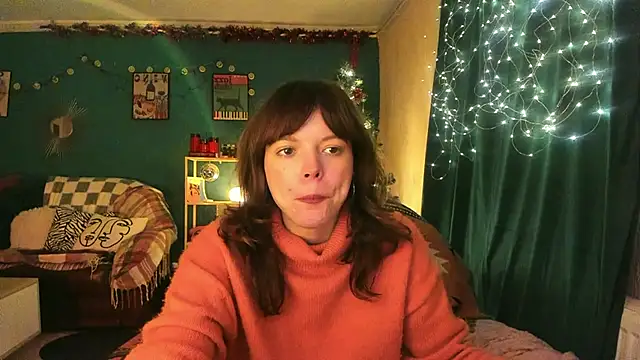 Snapshot of ClancyMorissey chatting on December 4, 2025, 6:51 pm ClancyMorissey online show from December 4, 2025, 6:51 pm