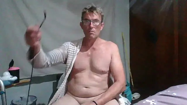 Snapshot of xykenrah48 chatting on April 3, 2026, 10:49 pm xykenrah48 online show from April 3, 2026, 10:49 pm