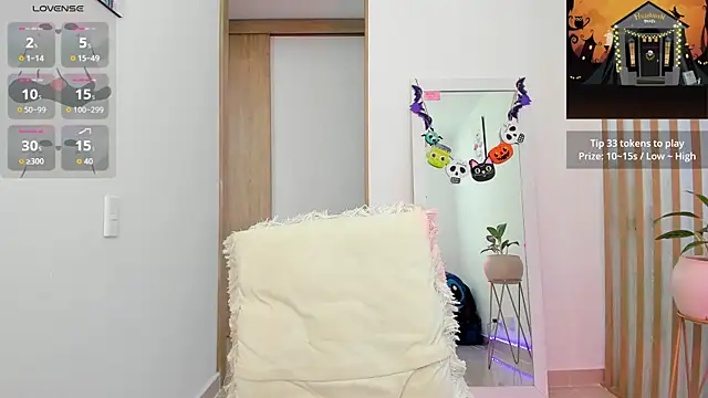 Snapshot of Katysmith26 chatting on October 25, 2025, 10:10 pm Katysmith26 online show from October 25, 2025, 10:10 pm