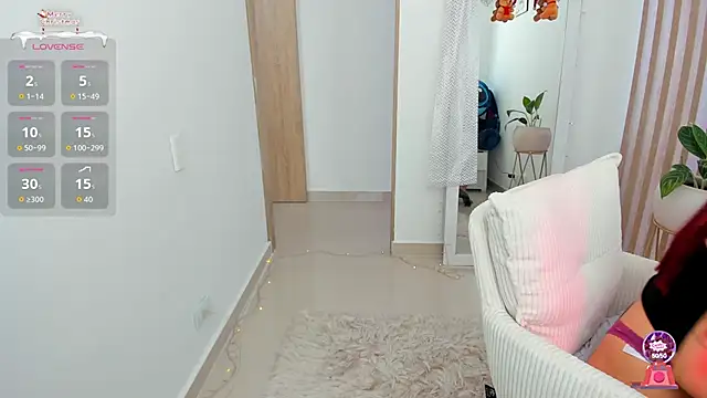 Snapshot of Katysmith26 chatting on December 15, 2025, 3:40 pm Katysmith26 online show from December 15, 2025, 3:40 pm