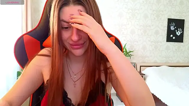 Elishka  online show from April 21, 2026, 5:47 am