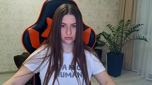 Elishka  online show from November 15, 2025, 10:25 pm