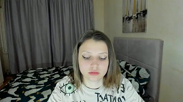 Snapshot of SoniNesti chatting on September 16, 2025, 2:40 pm SoniNesti online show from September 16, 2025, 2:40 pm