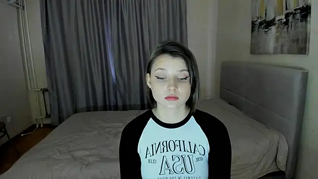 Snapshot of SoniNesti chatting on March 11, 2025, 3:45 pm SoniNesti online show from March 11, 2025, 3:45 pm