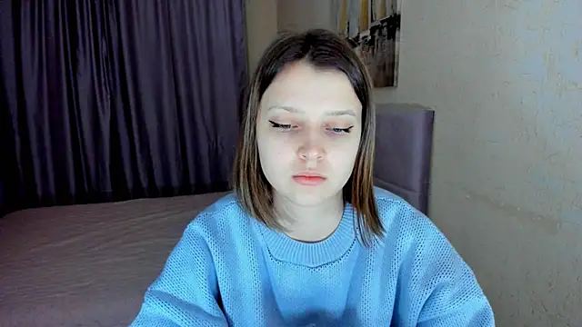 Snapshot of SoniNesti chatting on December 4, 2025, 2:49 pm SoniNesti online show from December 4, 2025, 2:49 pm