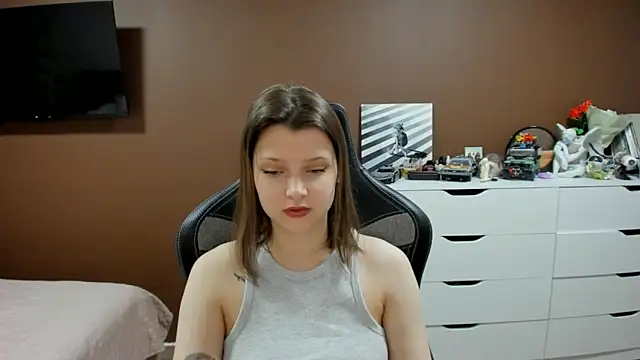 SoniNesti online show from March 17, 2026, 2:42 pm