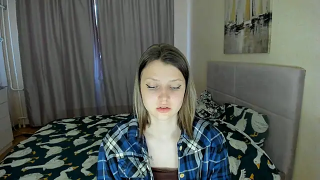 Snapshot of SoniNesti chatting on September 11, 2025, 2:28 pm SoniNesti online show from September 11, 2025, 2:28 pm