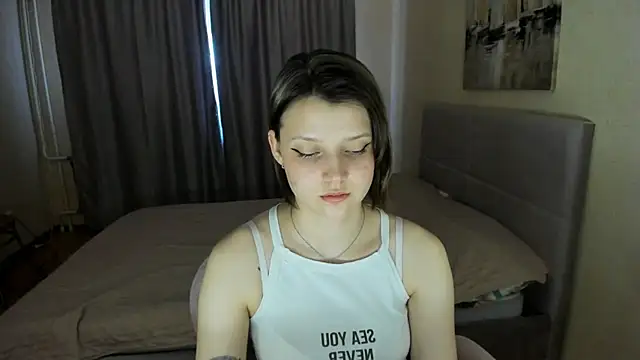 Snapshot of SoniNesti chatting on March 19, 2025, 2:13 pm SoniNesti online show from March 19, 2025, 2:13 pm