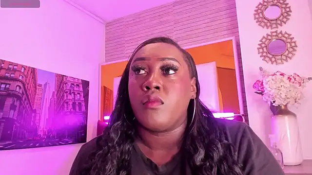 ShaniaBrownn online show from March 8, 2026, 7:28 pm