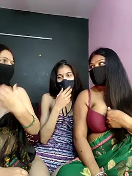 cutee  crazy online show from January 18, 2026, 11:24 am