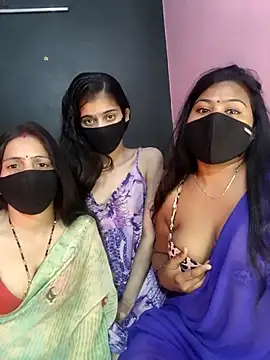 cutee  crazy online show from February 5, 2026, 2:13 pm