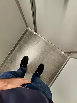 Snapshot of Boring_one chatting on January 9, 2026, 10:22 am Boring one online show from January 9, 2026, 10:22 am