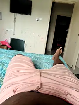 Snapshot of mkmony chatting on September 21, 2025, 10:31 am mkmony online show from September 21, 2025, 10:31 am