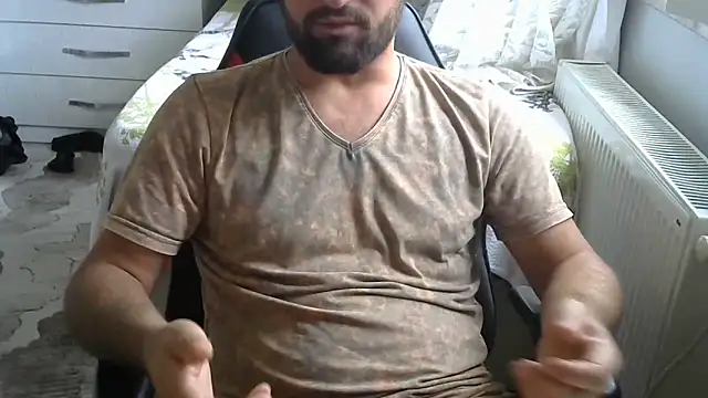 crazybaby5461 online show from October 4, 2025, 12:07 pm