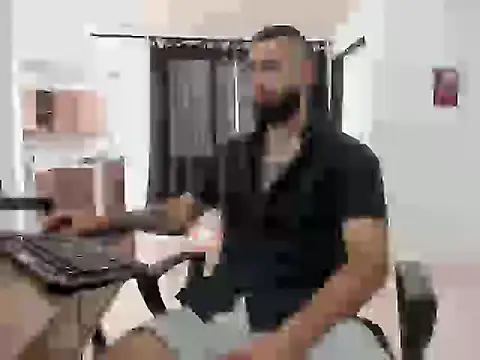 Matheusbeard online show from February 12, 2026, 3:56 pm