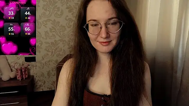 AgnesGraham online show from November 26, 2025, 1:00 pm