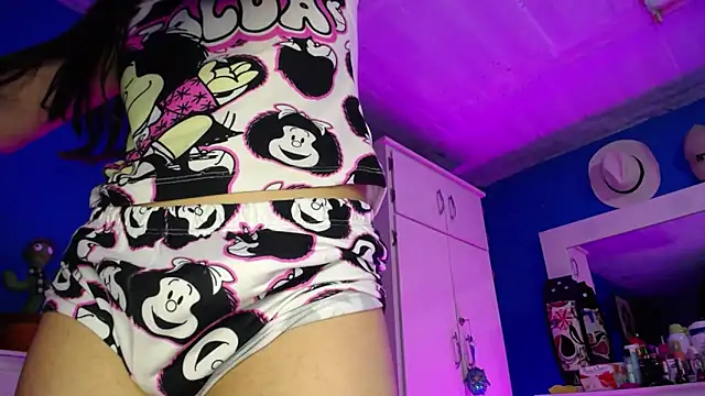 Lunahoney1 online show from October 21, 2025, 7:24 pm