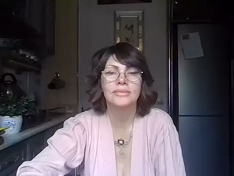 Baby-Matilda online show from November 10, 2025, 8:19 am