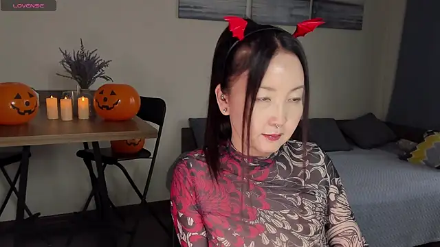 Snapshot of AvroraSakura chatting on October 30, 2025, 11:30 am AvroraSakura online show from October 30, 2025, 11:30 am