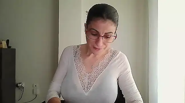 Sanada hot online show from January 26, 2025, 9:19 am