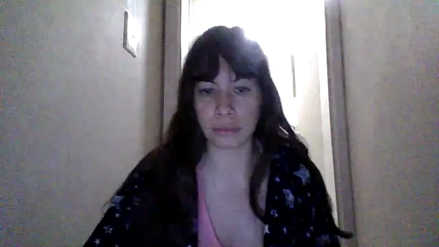 petitedoll29 online show from November 26, 2025, 9:04 pm