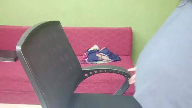 Snapshot of yoursnishaa chatting on January 7, 2025, 4:05 pm yoursnishaa online show from January 7, 2025, 4:05 pm