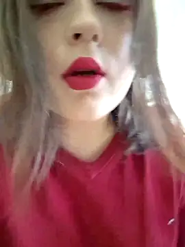 Snapshot of Yammy_Yumi chatting on October 14, 2025, 4:13 am Yammy Yumi online show from October 14, 2025, 4:13 am