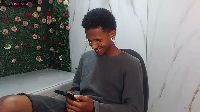 ManSant online show from April 18, 2026, 2:41 pm