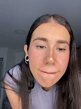 Snapshot of KaryAndTylor chatting on December 7, 2024, 12:57 am KaryAndTylor online show from December 7, 2024, 12:57 am