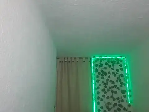 Snapshot of SexDiffrent chatting on March 2, 2026, 4:36 pm SexDiffrent online show from March 2, 2026, 4:36 pm