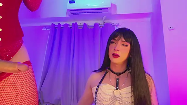 reginarose69 online show from March 13, 2026, 4:28 am