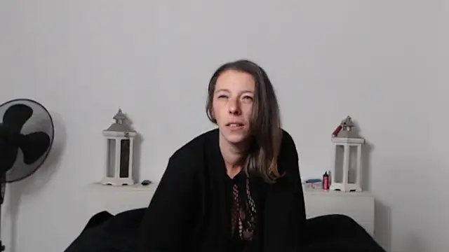 Snapshot of Oriane_Jackson chatting on October 15, 2025, 4:48 pm Oriane Jackson online show from October 15, 2025, 4:48 pm